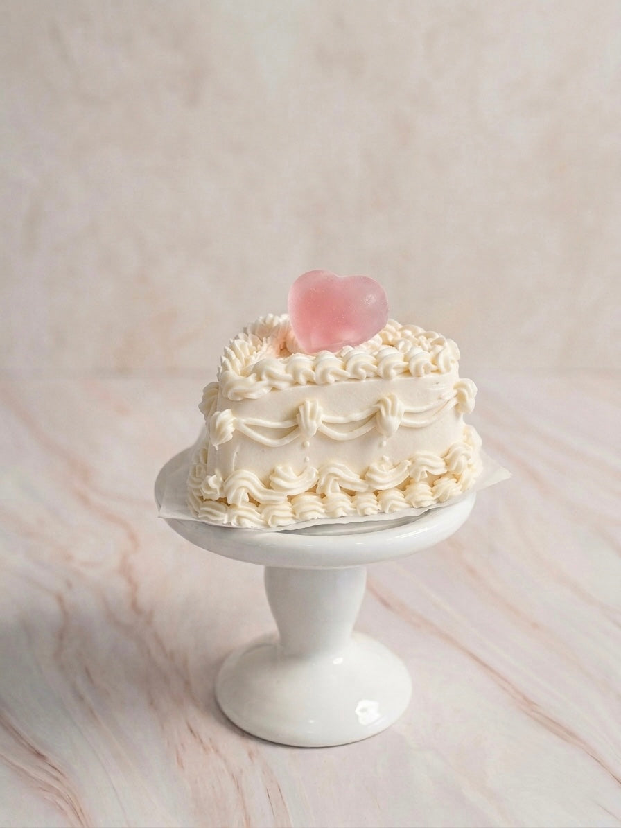 VINTAGE SLICE CAKE