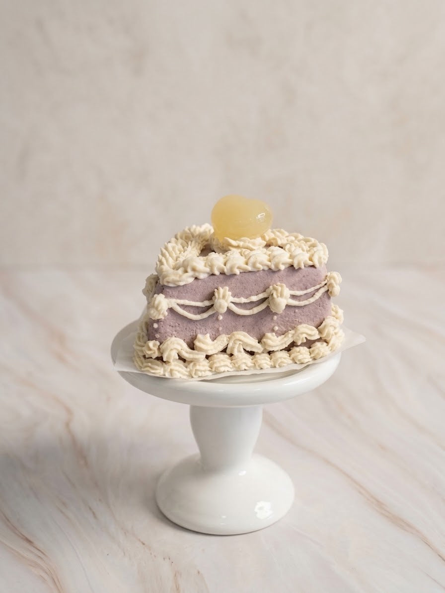 VINTAGE SLICE CAKE